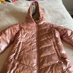 Very good condition; machine washable; blush color; faux fur lining throughout